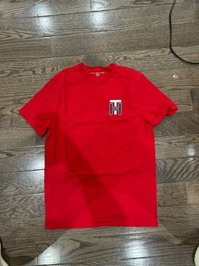 Tommy Hilfiger Red Crewneck T-Shirt with Chest Logo